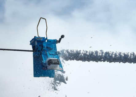 Robotic De-Icing Technology for High Voltage Power Lines: Ensuring Cable Safety and Grid Reliability